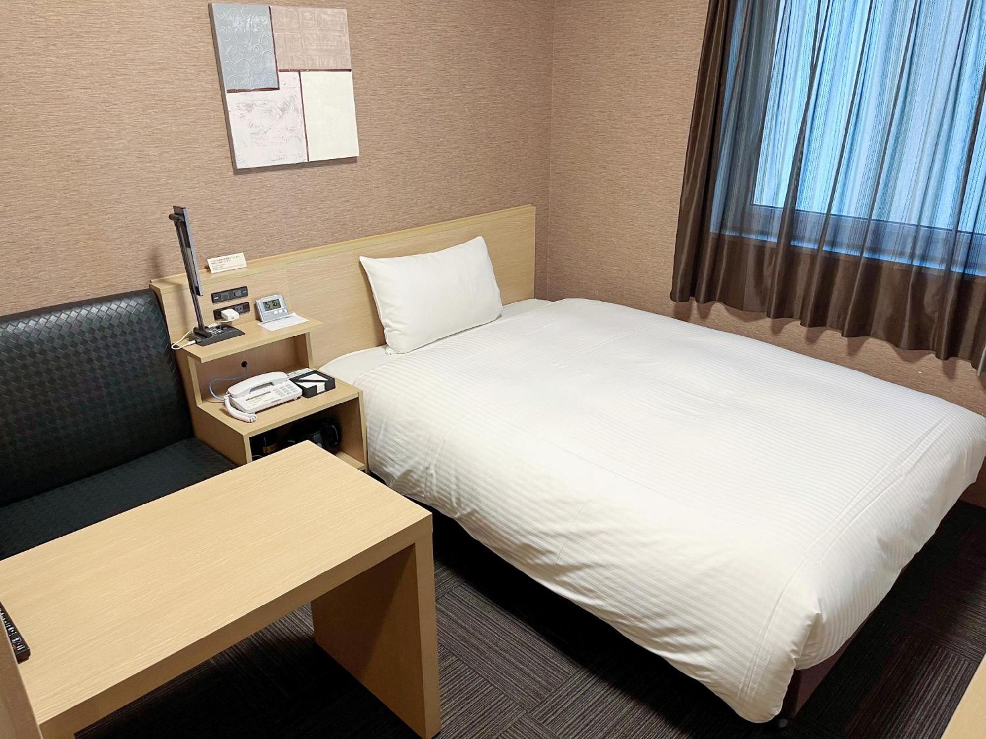 Hotel Route-Inn Toyohashi Ekimae Bagian luar foto